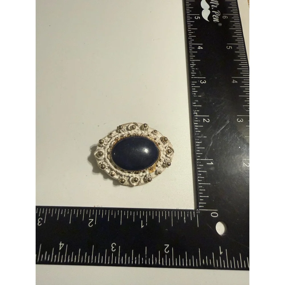 Vintage Navy Blue Cabochon Brooch White Enamel Gold‎ Tone Ornate Oval Pin